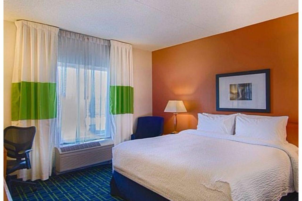 Fairfield Inn & Suites By Marriott Newark Liberty International Airport Zewnętrze zdjęcie