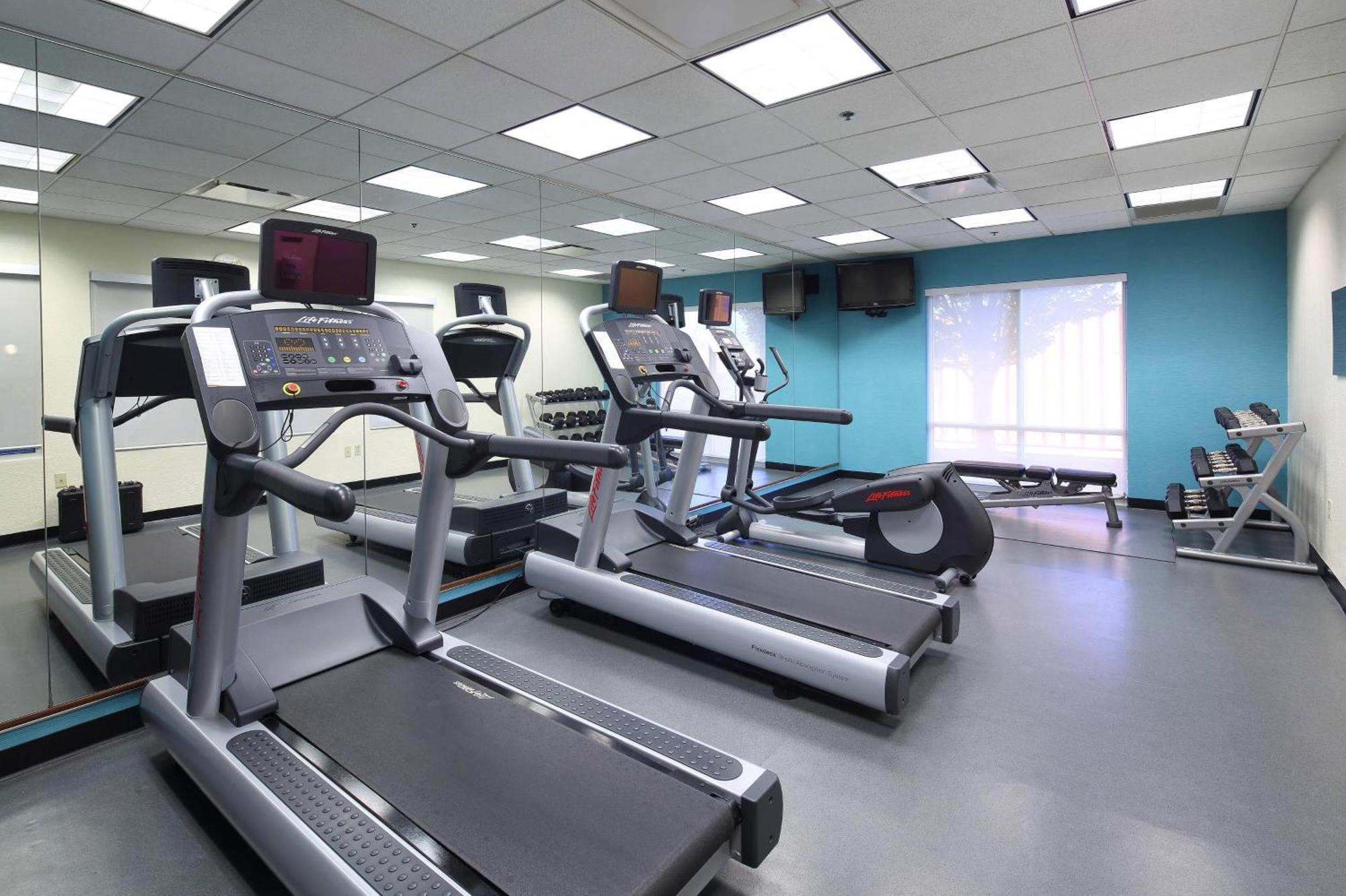 Fairfield Inn & Suites By Marriott Newark Liberty International Airport Zewnętrze zdjęcie
